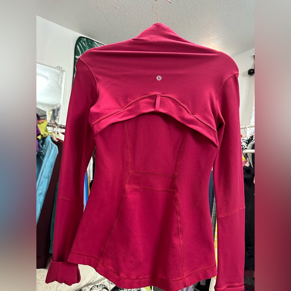 ❌SOlD❌RUBY RED lUON Lululemon Define Jacket - Picture 13 of 17